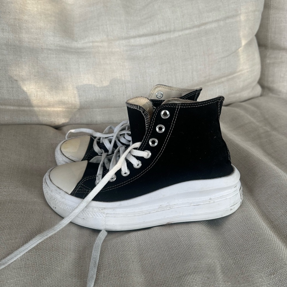 Black platform converse